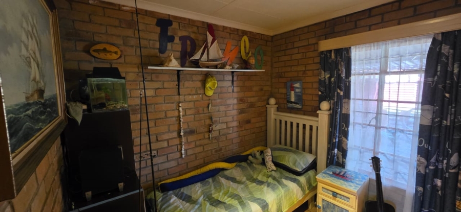 5 Bedroom Property for Sale in Vaal Park North West